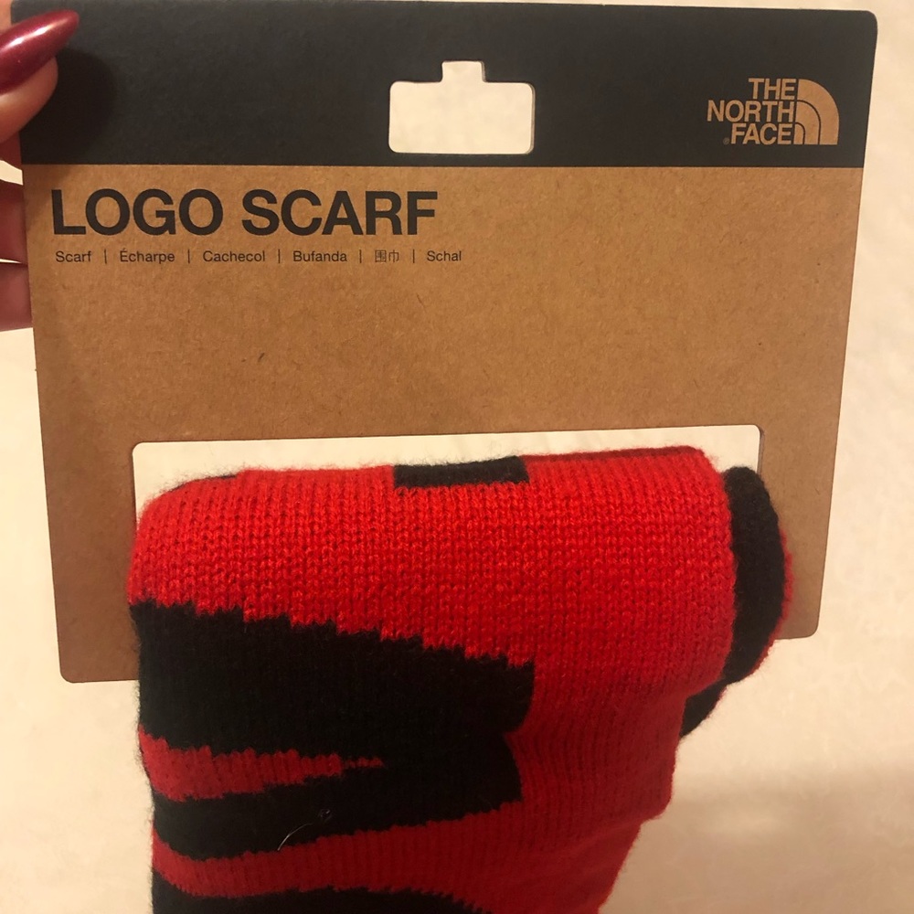 North face Logo Scarf